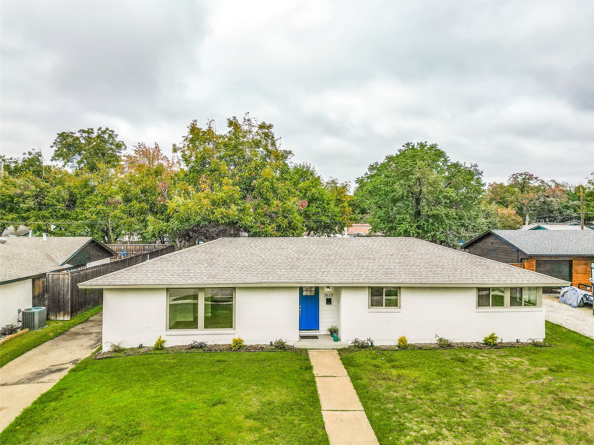 3517 Woodleigh Drive Dallas TX 75229