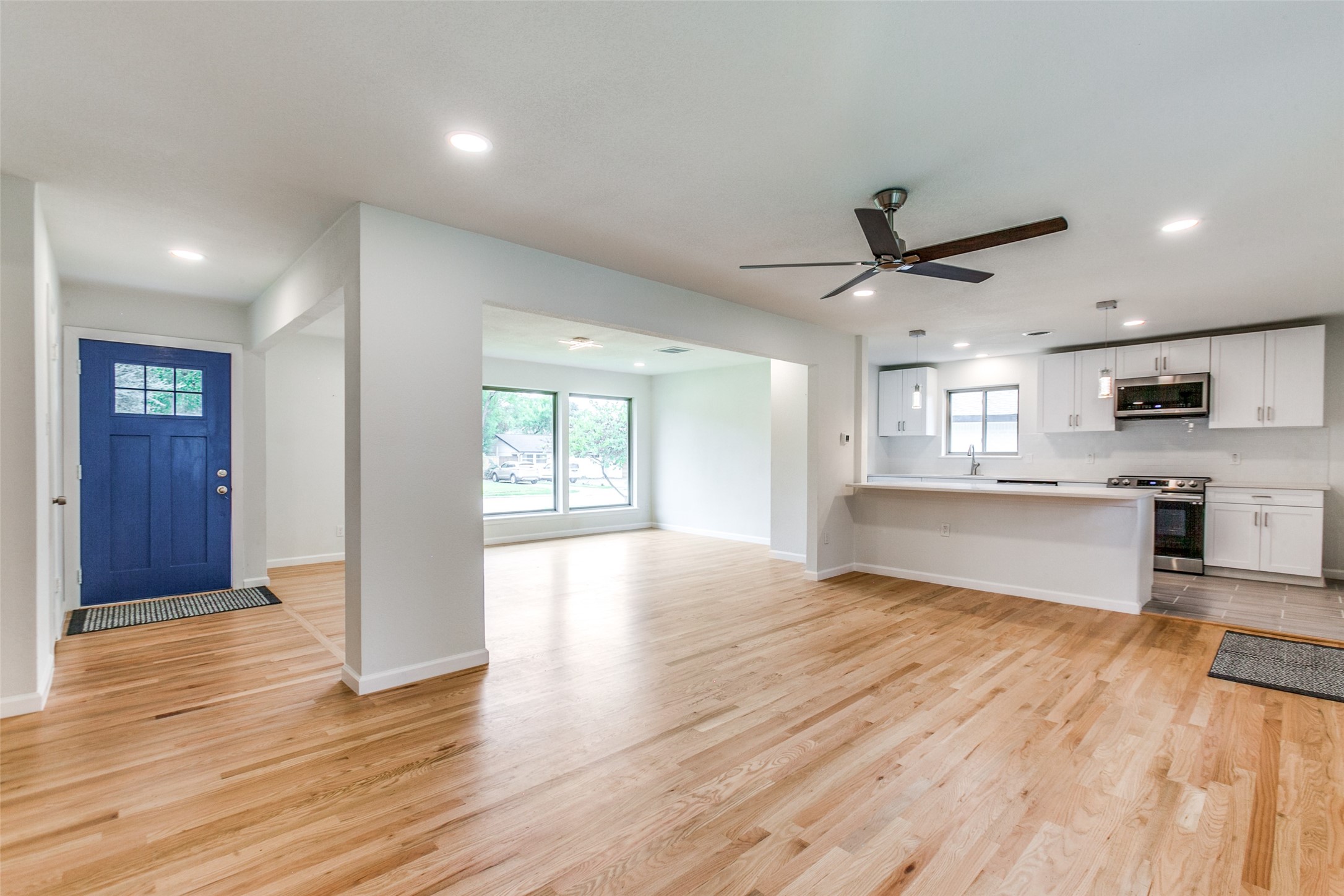 3517 Woodleigh Drive Dallas TX 75229