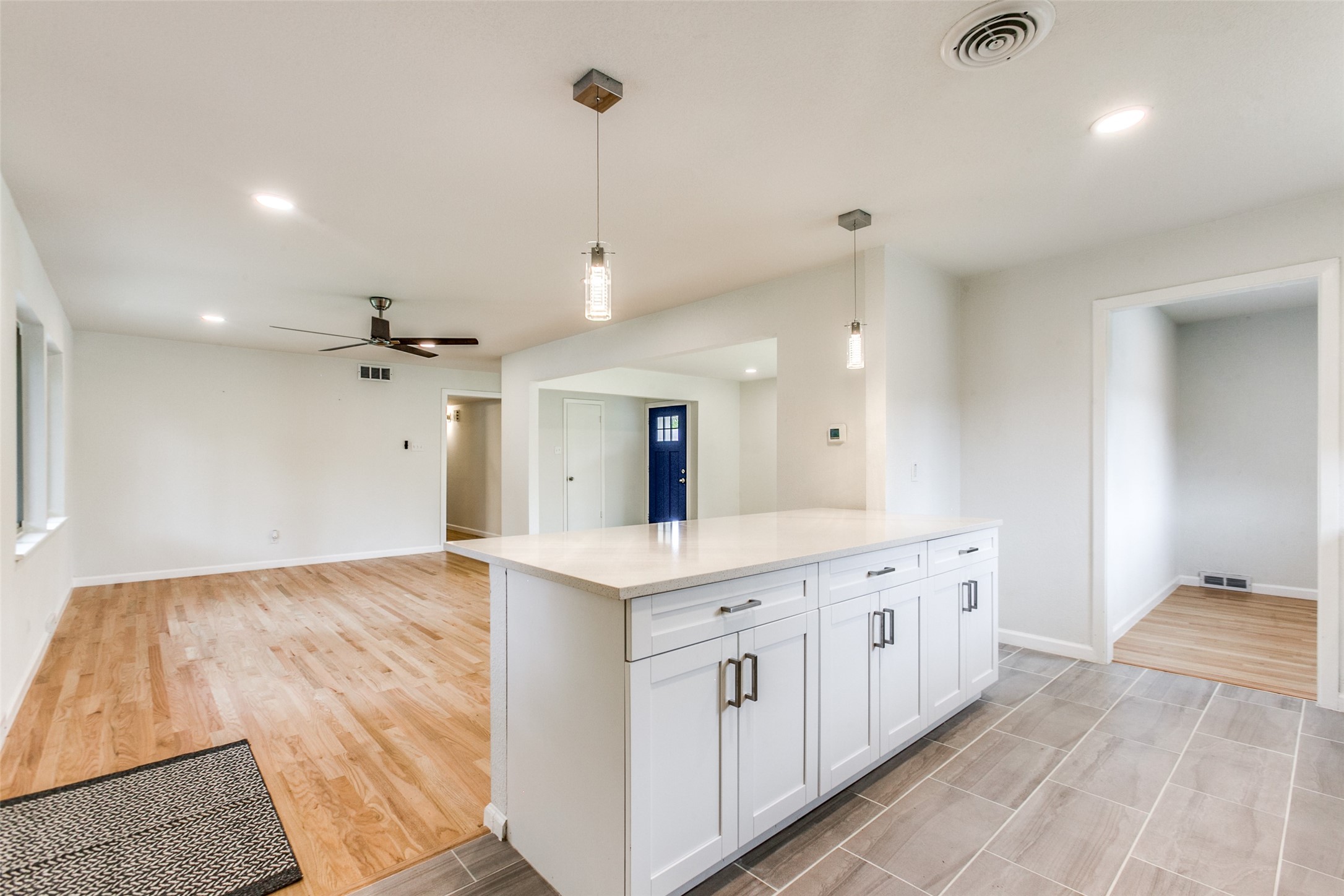 3517 Woodleigh Drive Dallas TX 75229