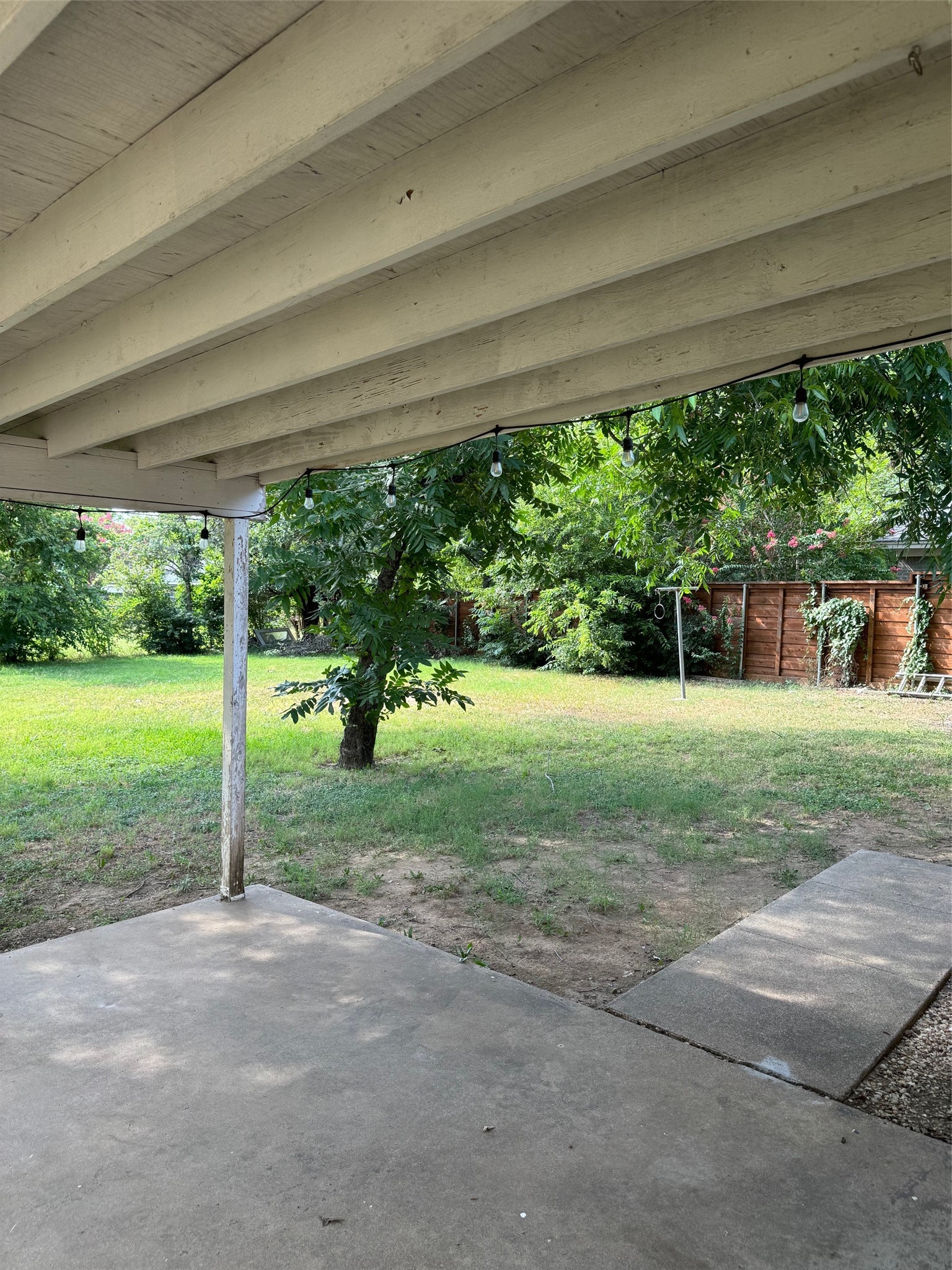 1004 Oakwood Drive Euless TX 76040