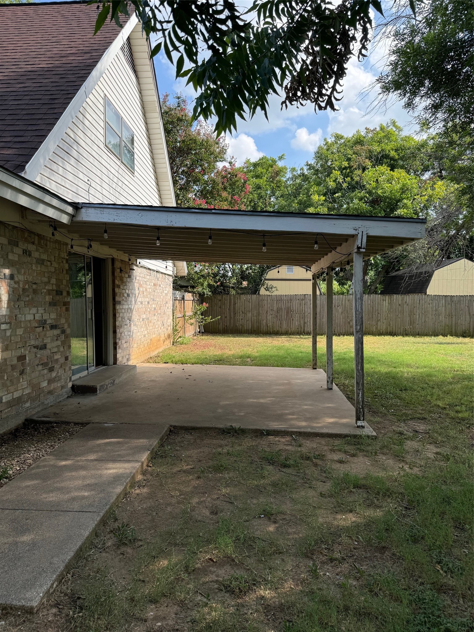 1004 Oakwood Drive Euless TX 76040