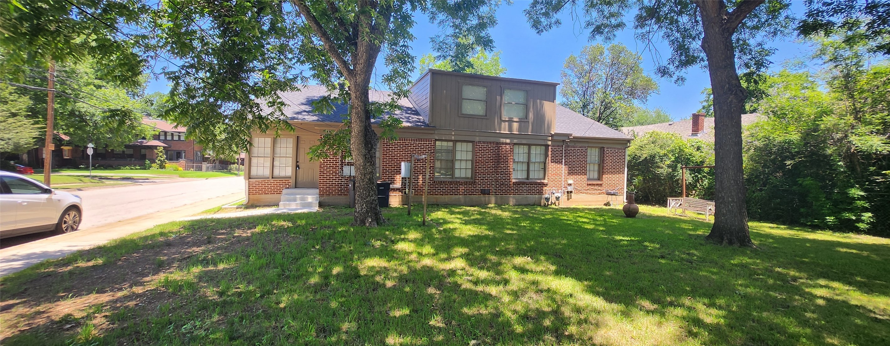 2131 Edwin Street Fort Worth TX 76110