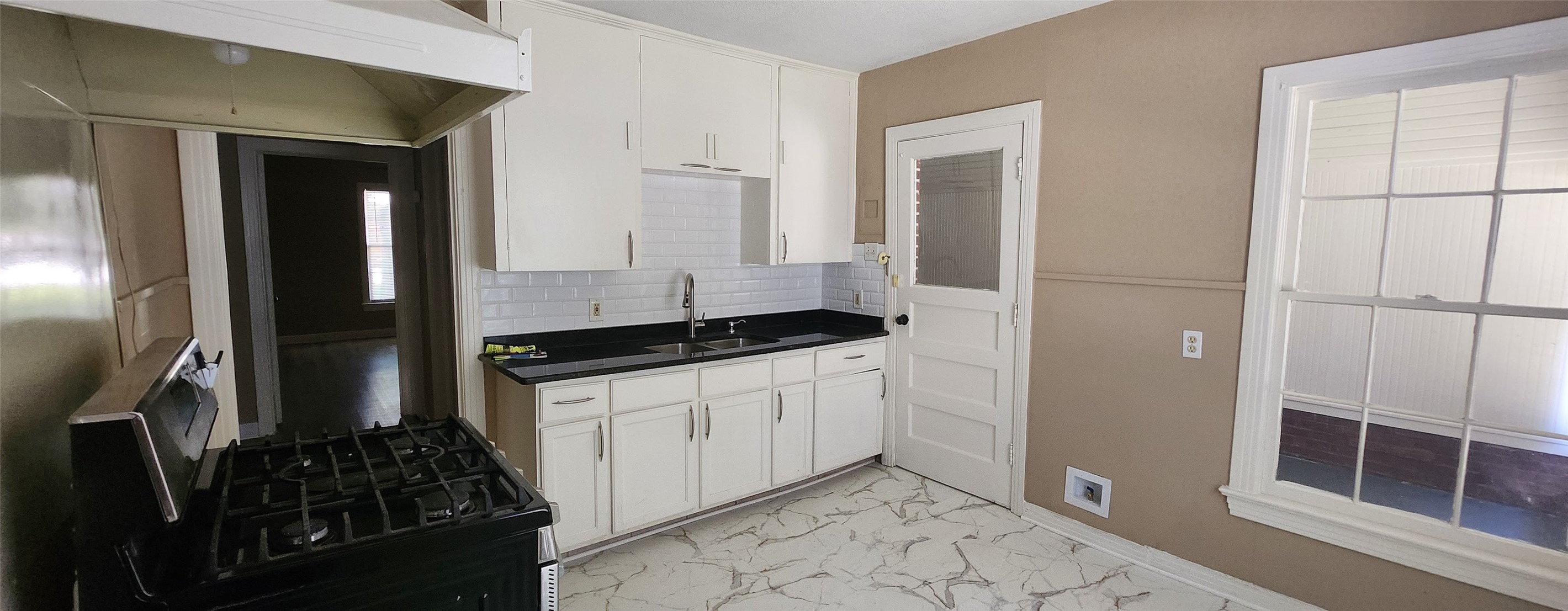 2131 Edwin Street Fort Worth TX 76110