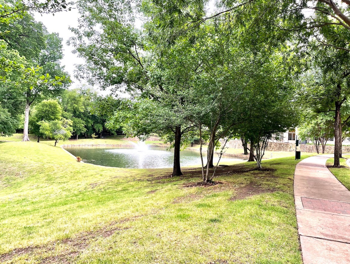 2713 Troutt Drive Carrollton TX 75010