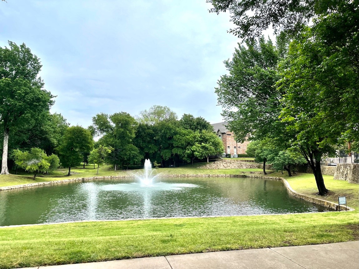 2713 Troutt Drive Carrollton TX 75010
