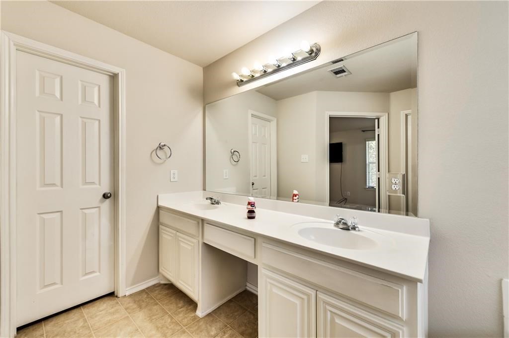 8633 Corral Circle Fort Worth TX 76244