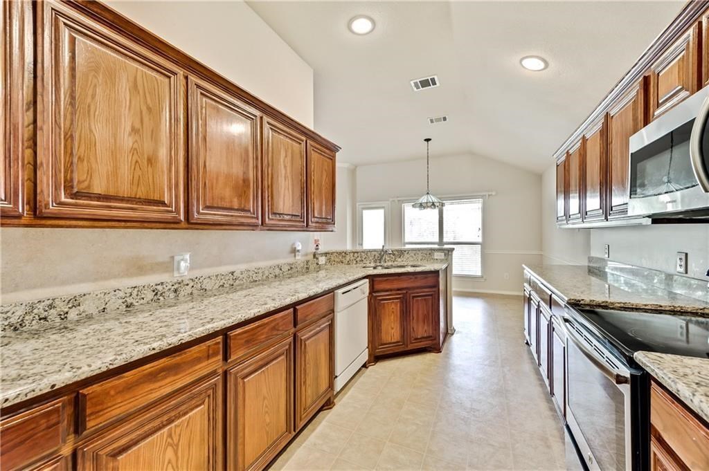 8633 Corral Circle Fort Worth TX 76244