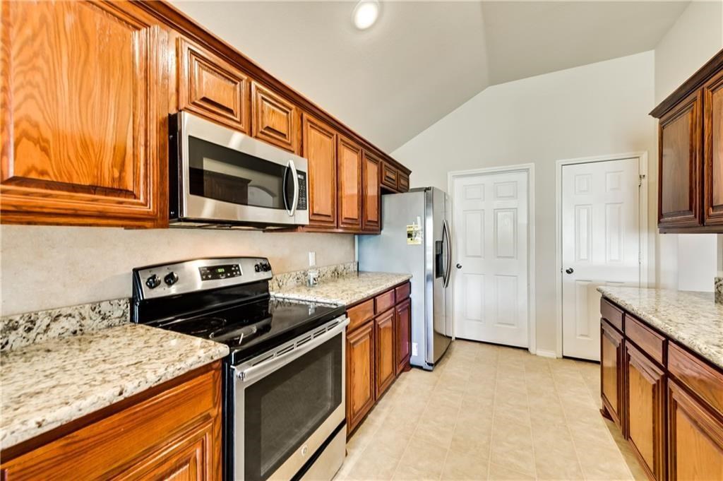 8633 Corral Circle Fort Worth TX 76244