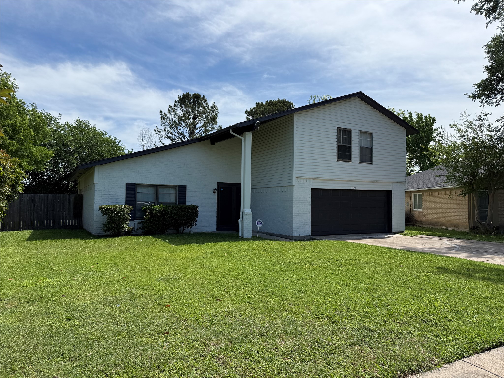 1121 Via Del Rey Mesquite TX 75150