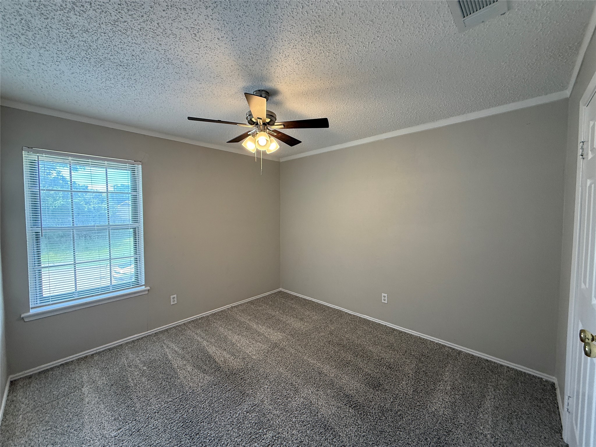 1121 Via Del Rey Mesquite TX 75150