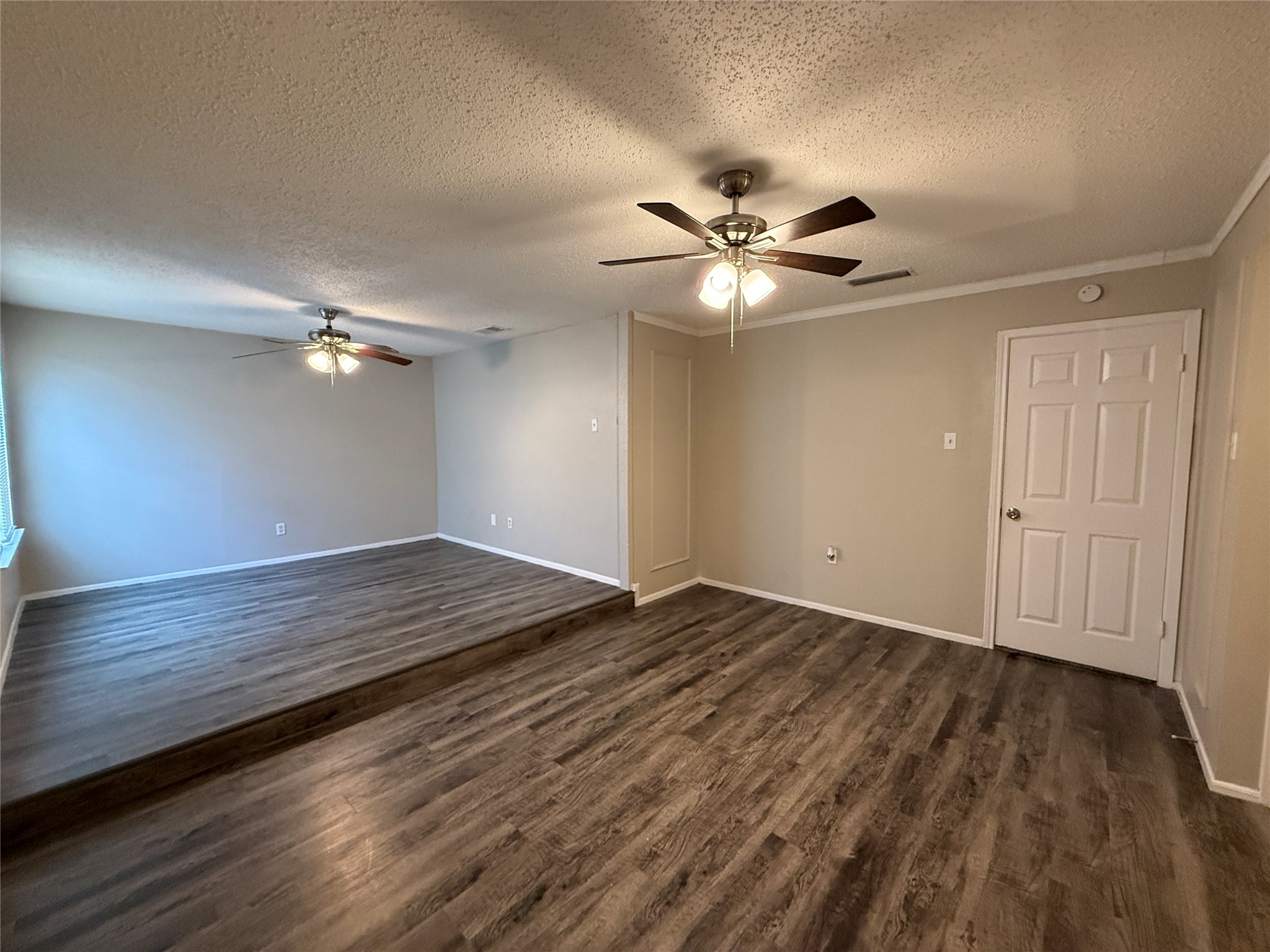 1121 Via Del Rey Mesquite TX 75150