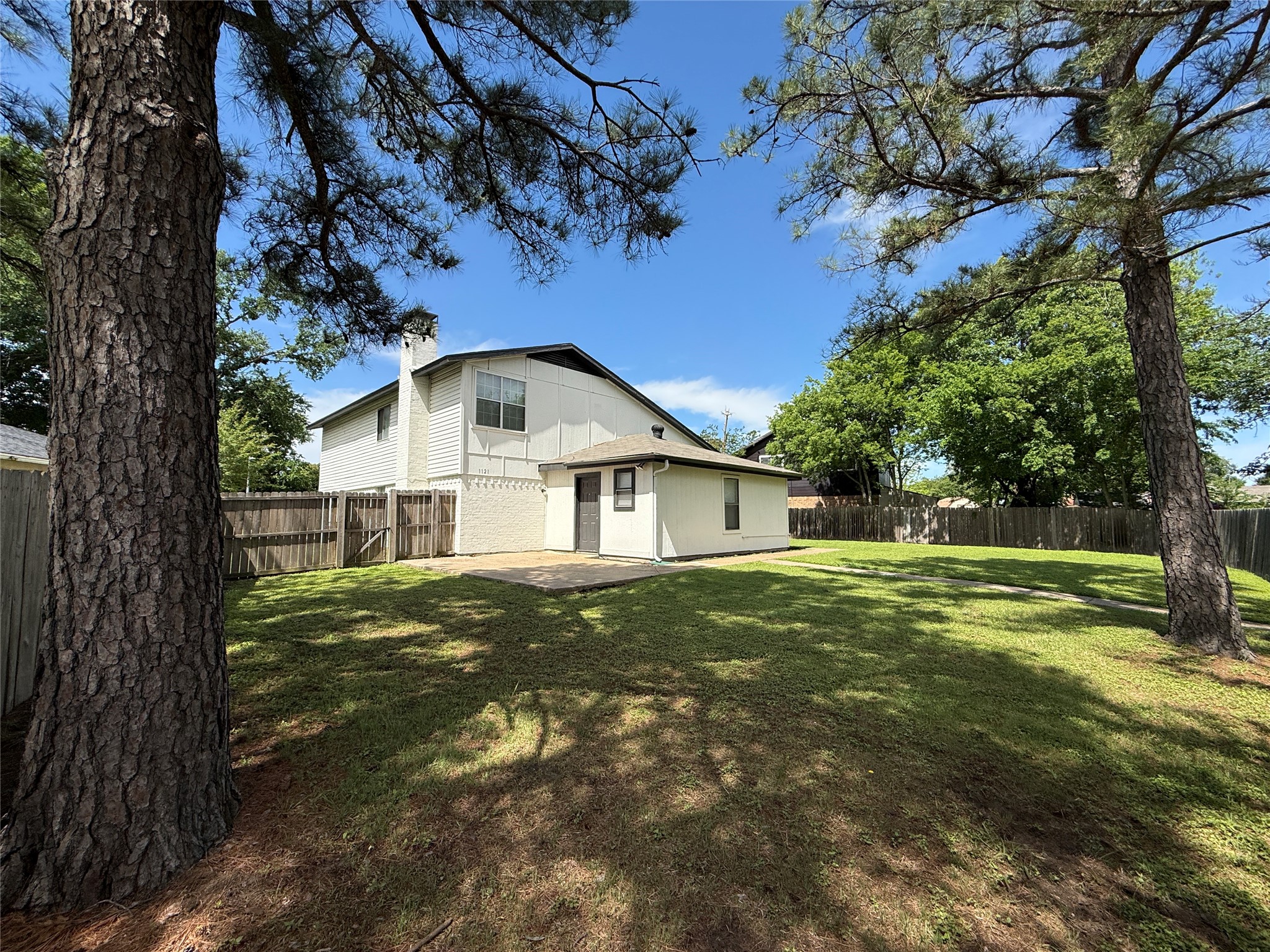 1121 Via Del Rey Mesquite TX 75150