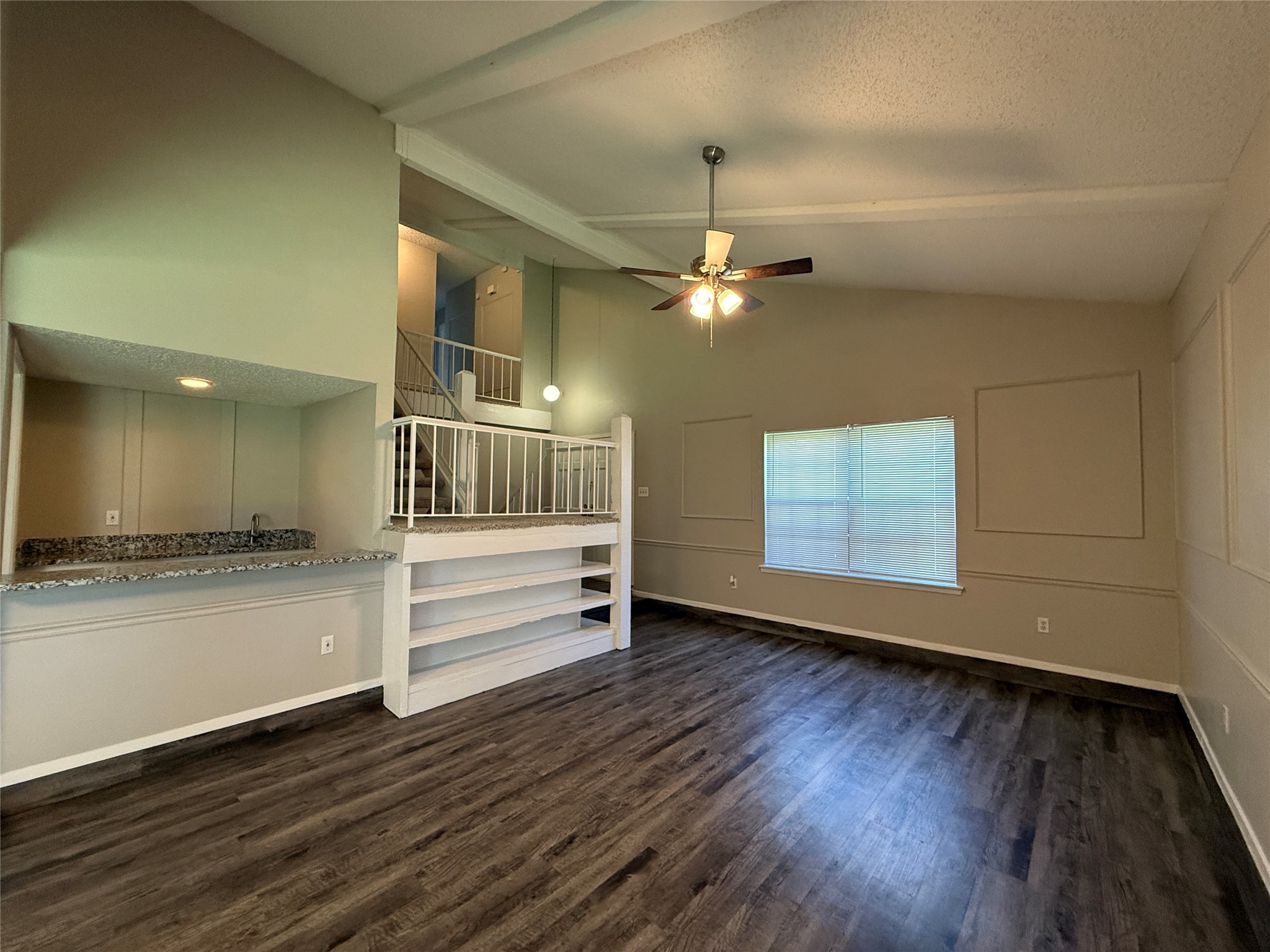 1121 Via Del Rey Mesquite TX 75150