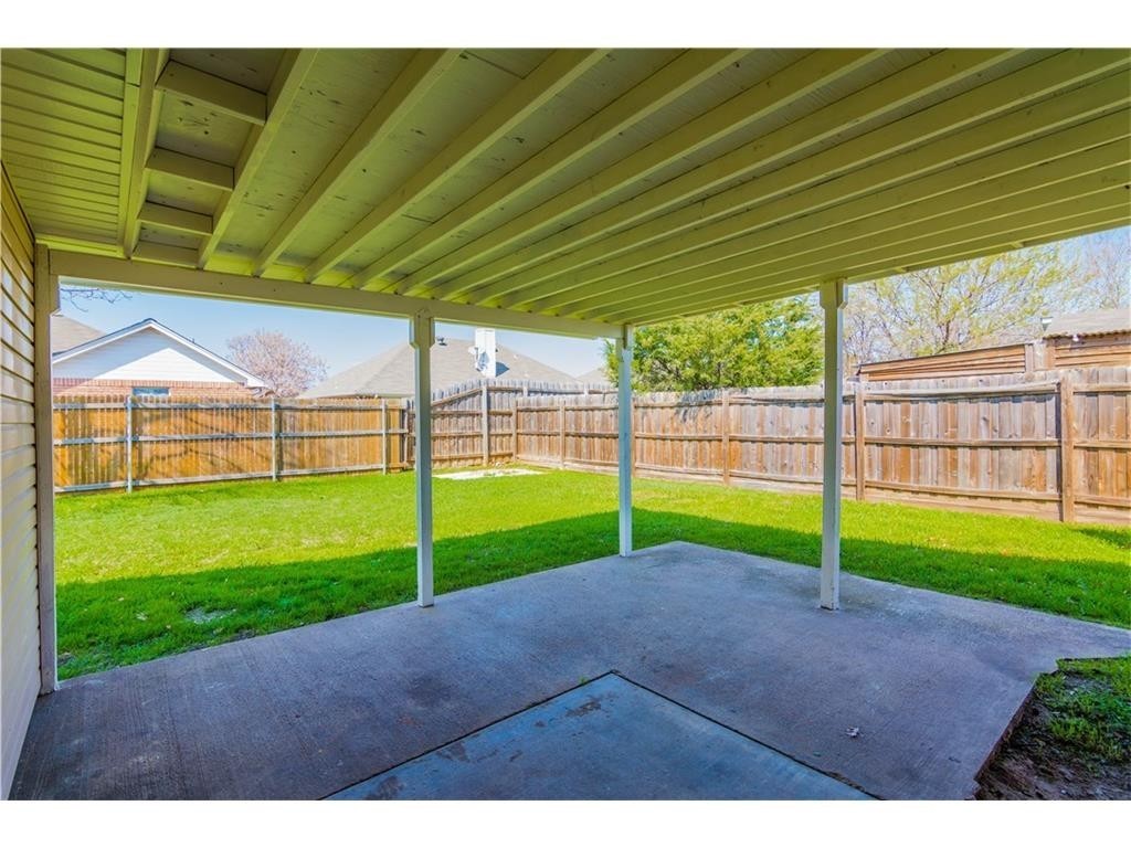1080 W Hills Terrace Saginaw TX 76179