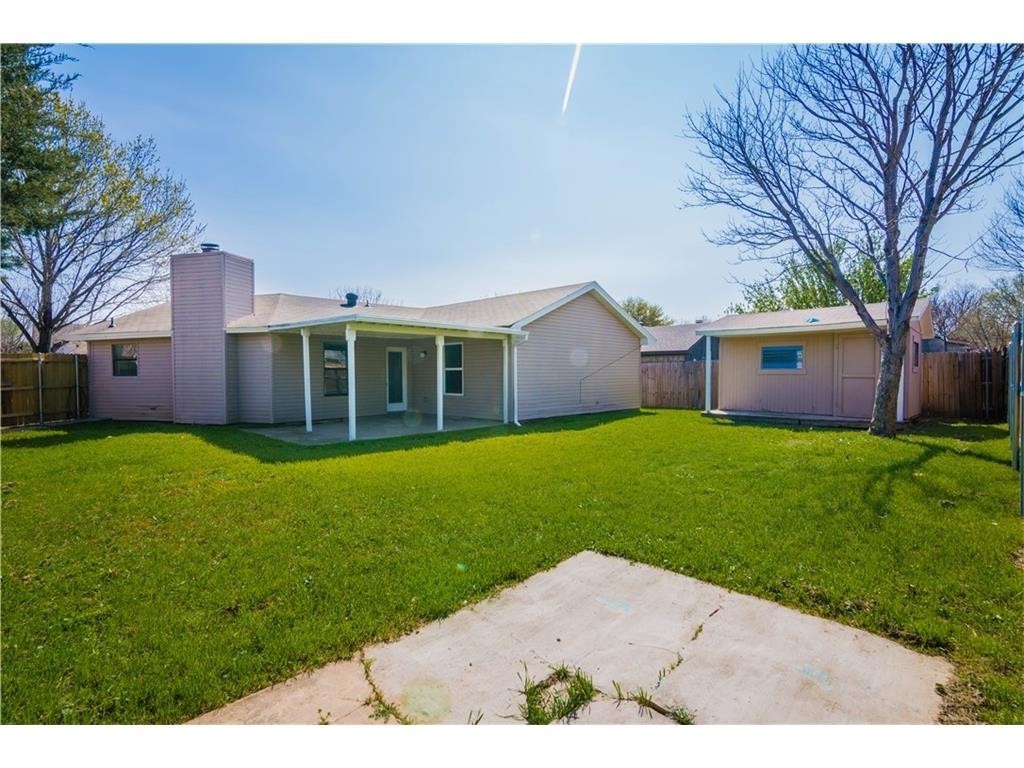 1080 W Hills Terrace Saginaw TX 76179