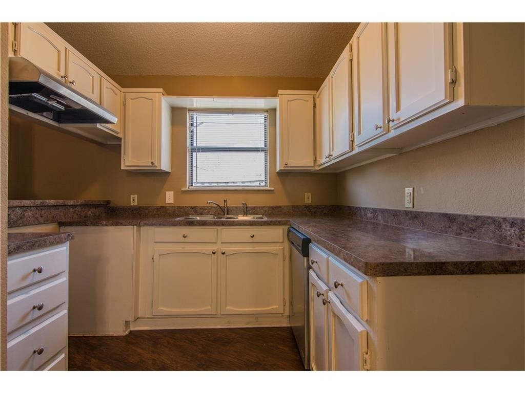 1080 W Hills Terrace Saginaw TX 76179