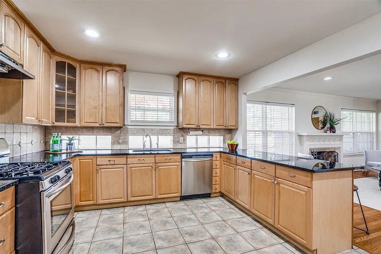 5730 Forest Lane Dallas TX 75230