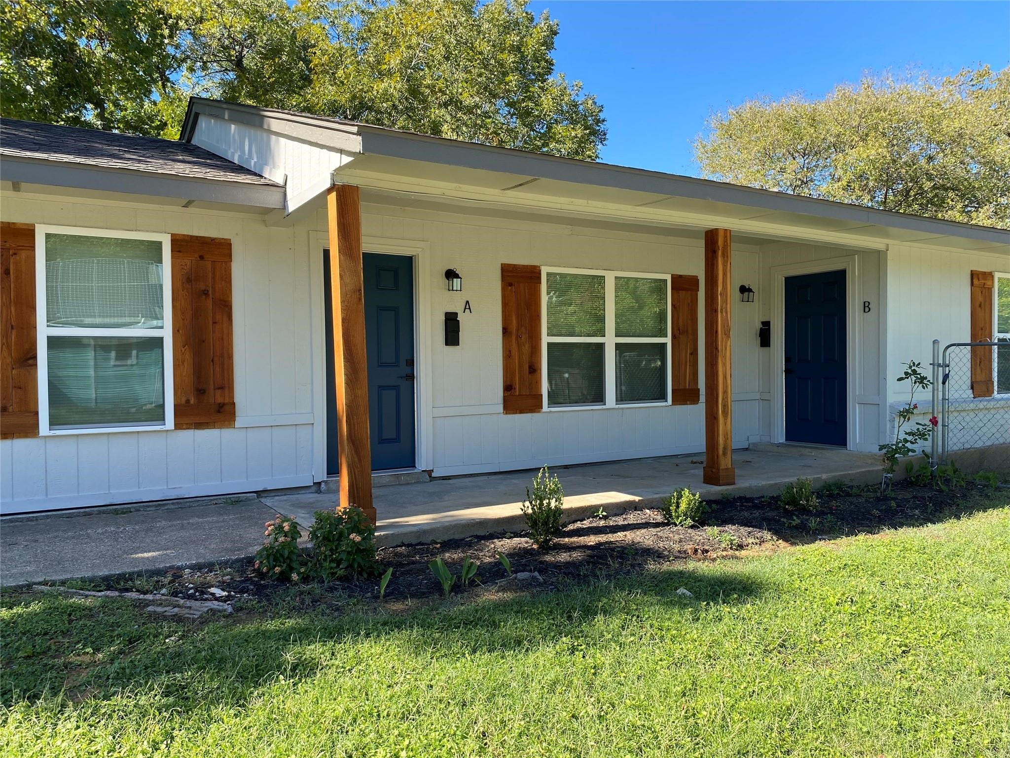 117 E Sanford Street Arlington TX 76011