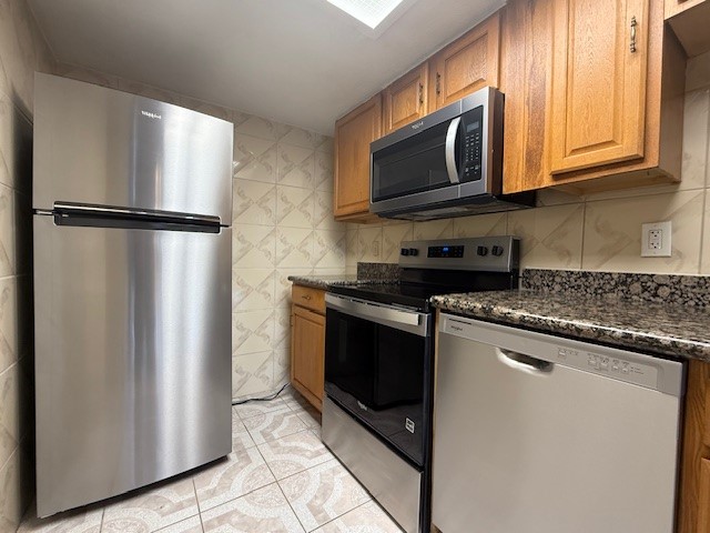 12802 Midway Road Dallas TX 75244