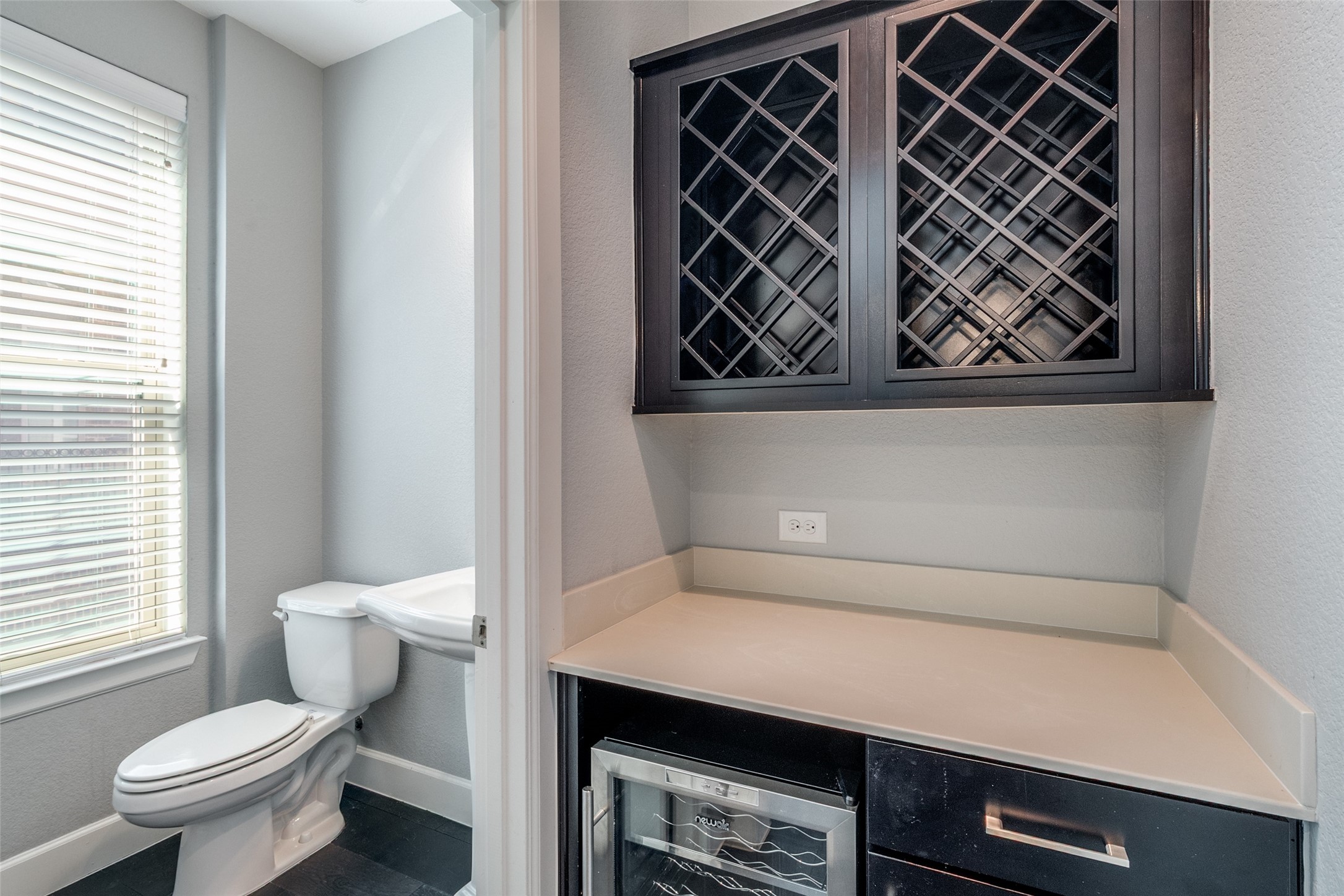 1348 Arch Place Dallas TX 75215