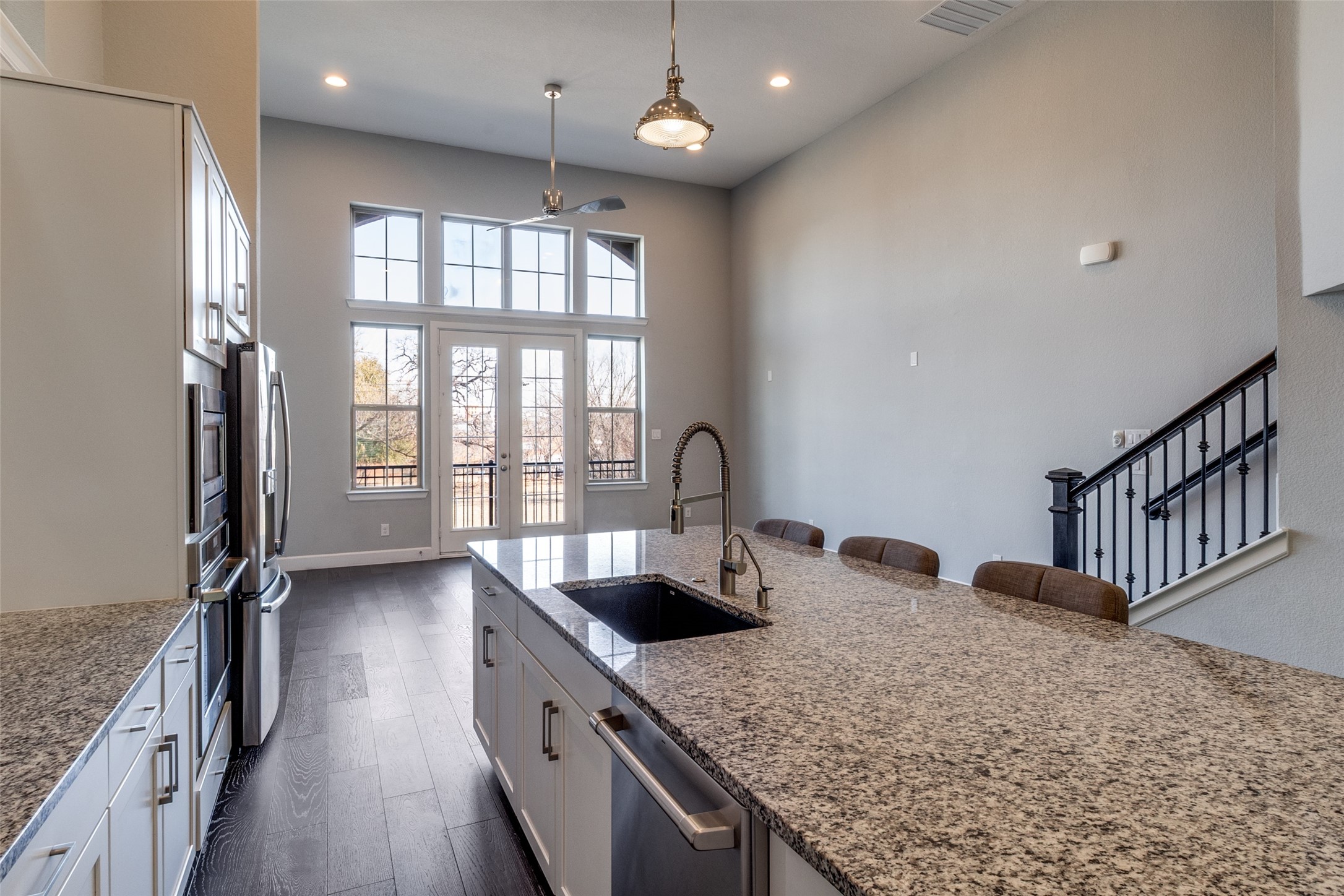 1348 Arch Place Dallas TX 75215