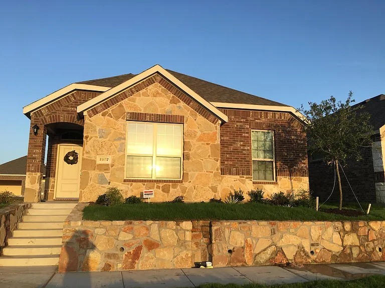 2157 Olivereta Drive Little Elm TX 75068