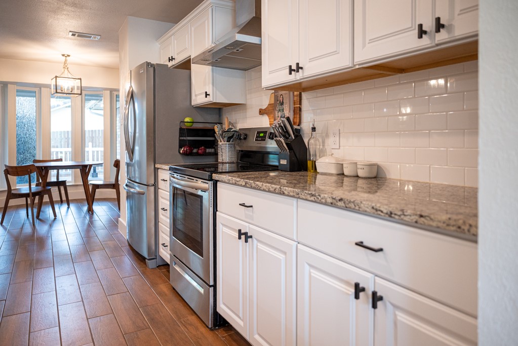 2237 Norwood Drive Hurst TX 76054