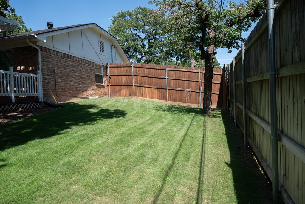 2237 Norwood Drive Hurst TX 76054