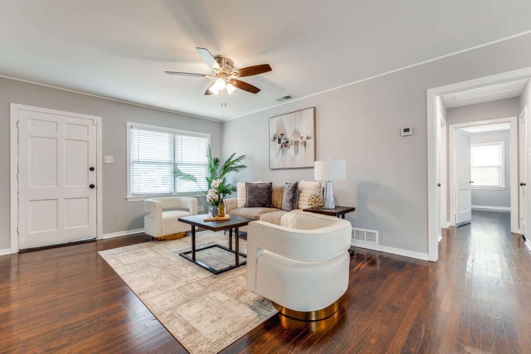 2736 Rolinda Drive Dallas TX 75211