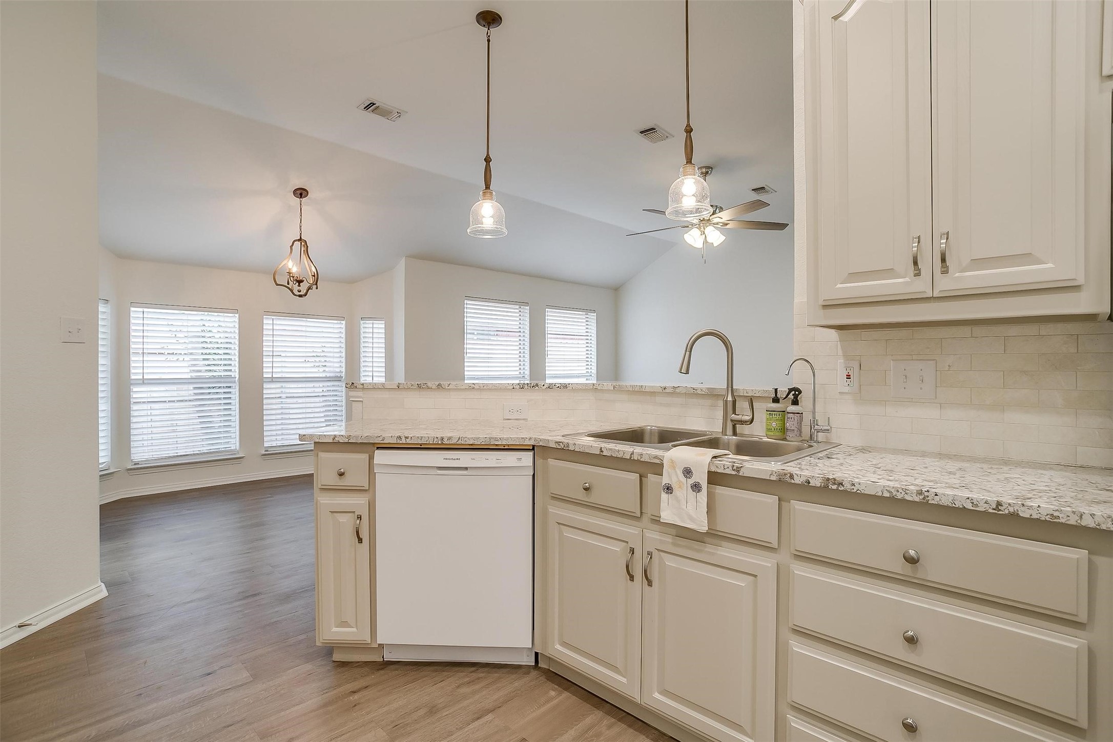 3212 Riverwood Drive Fort Worth TX 76116