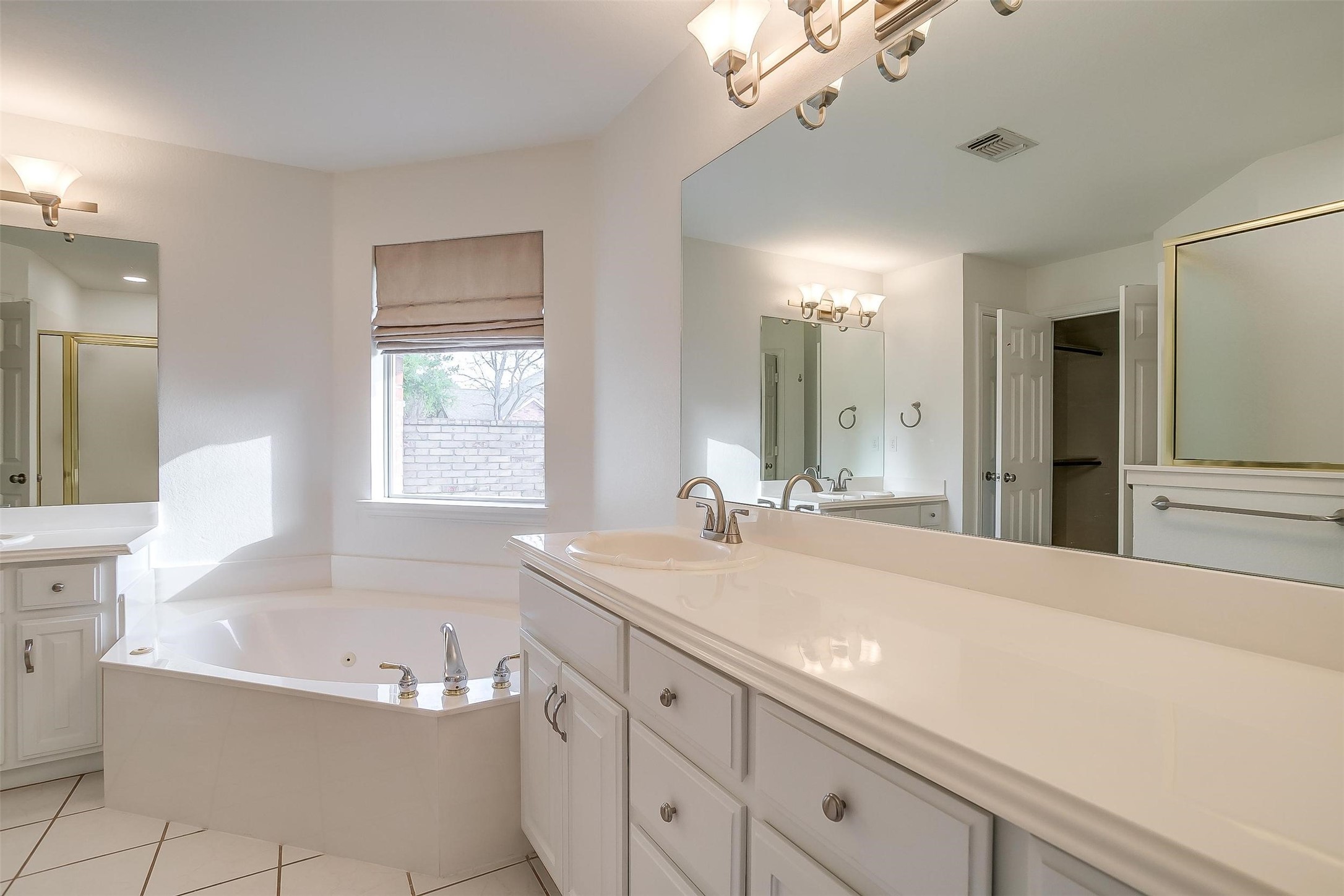 3212 Riverwood Drive Fort Worth TX 76116