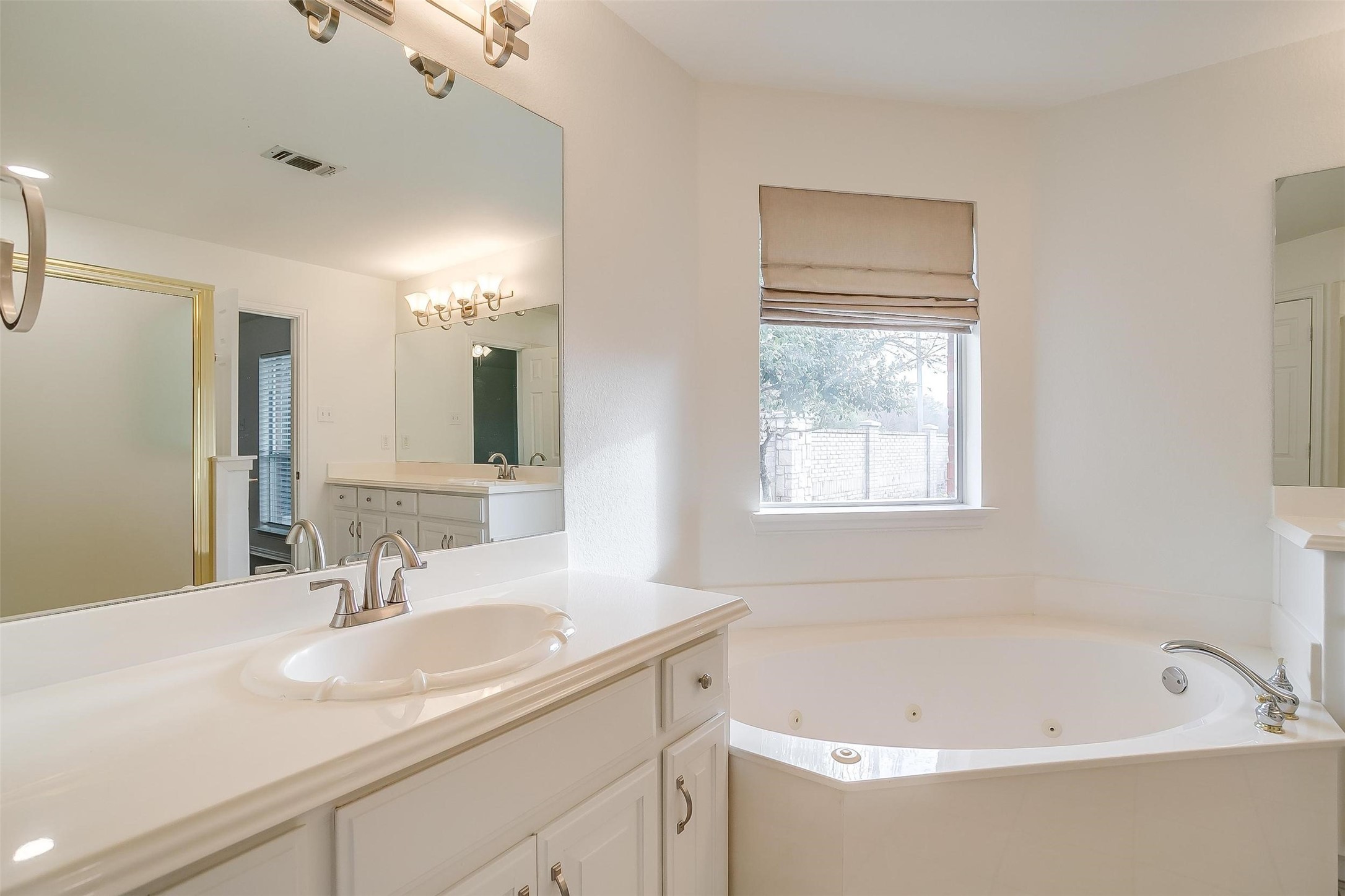 3212 Riverwood Drive Fort Worth TX 76116