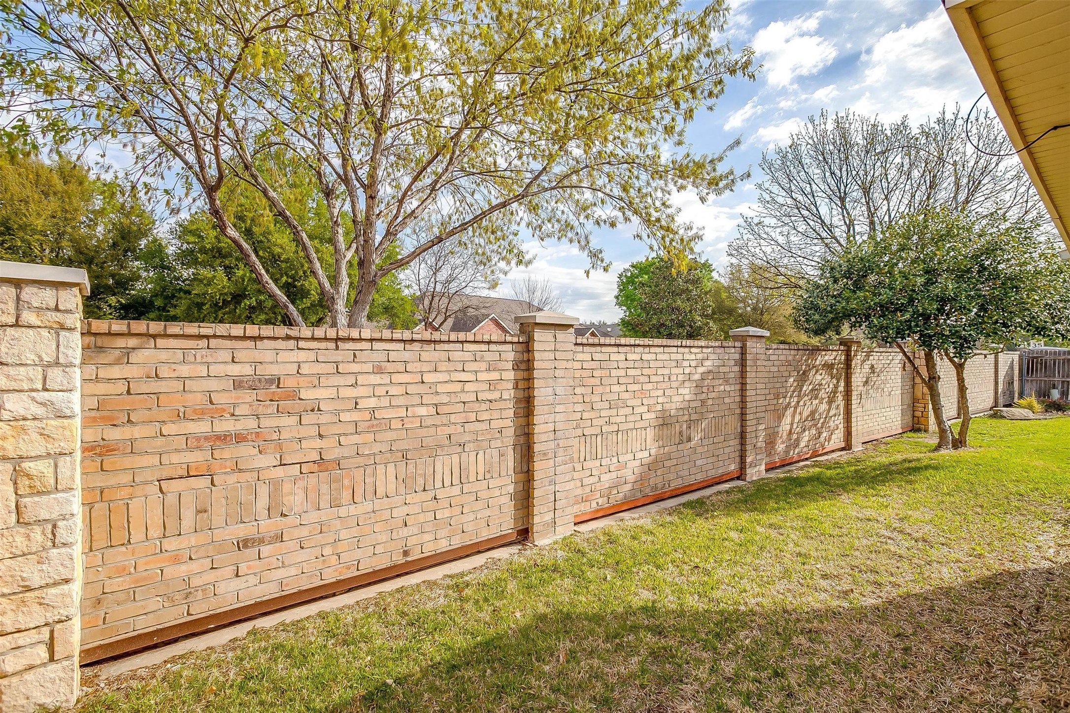 3212 Riverwood Drive Fort Worth TX 76116