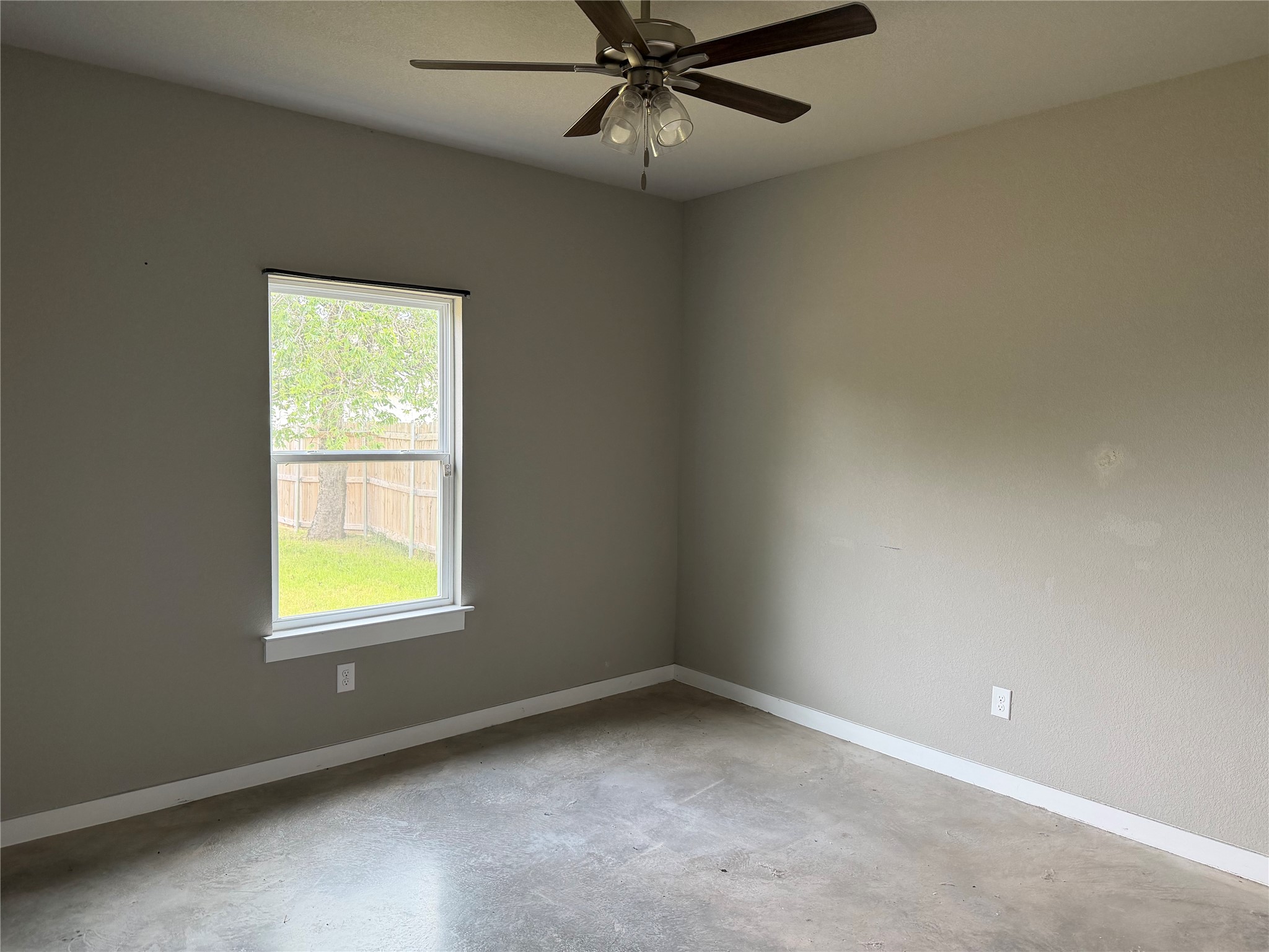 202 E Henderson Street Itasca TX 76055