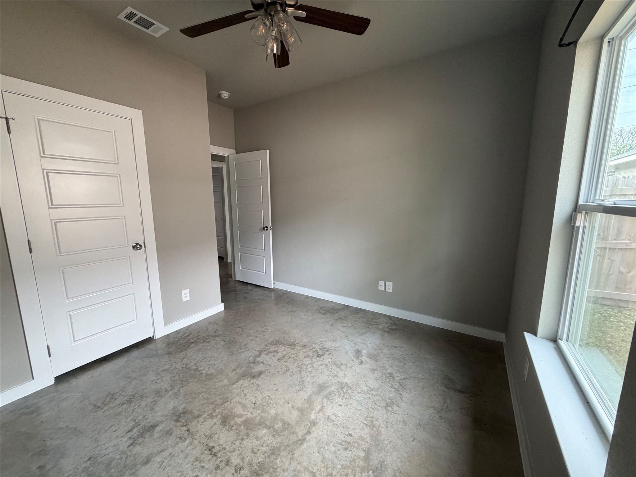 202 E Henderson Street Itasca TX 76055