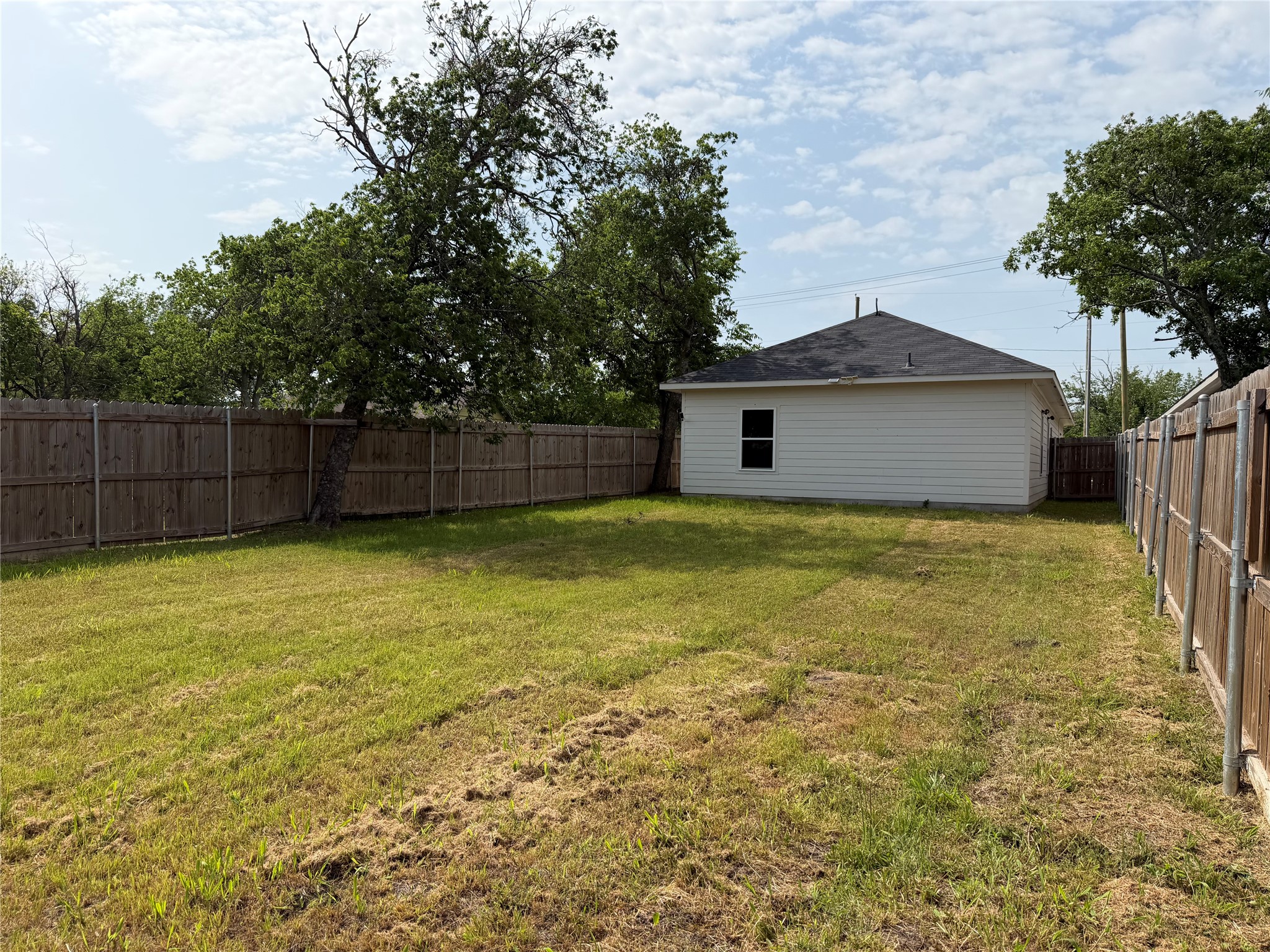 202 E Henderson Street Itasca TX 76055