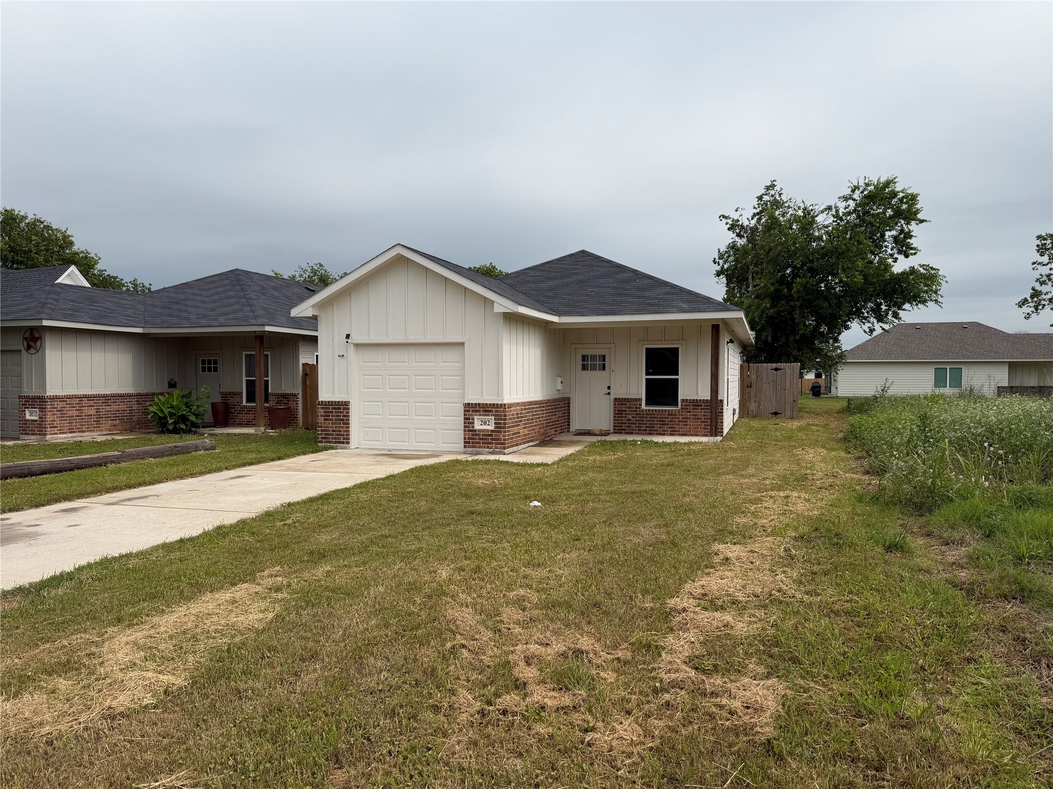 202 E Henderson Street Itasca TX 76055