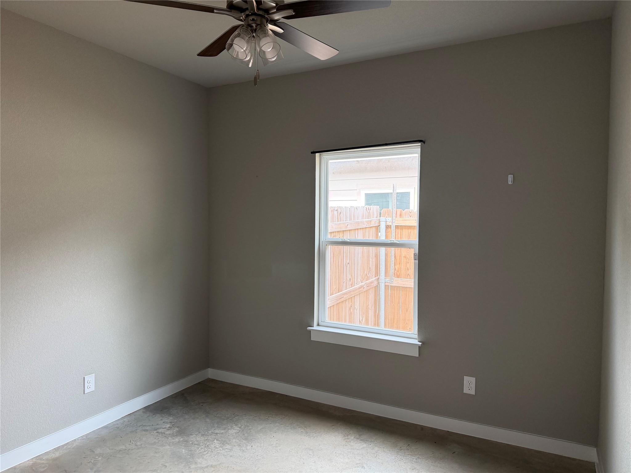 202 E Henderson Street Itasca TX 76055
