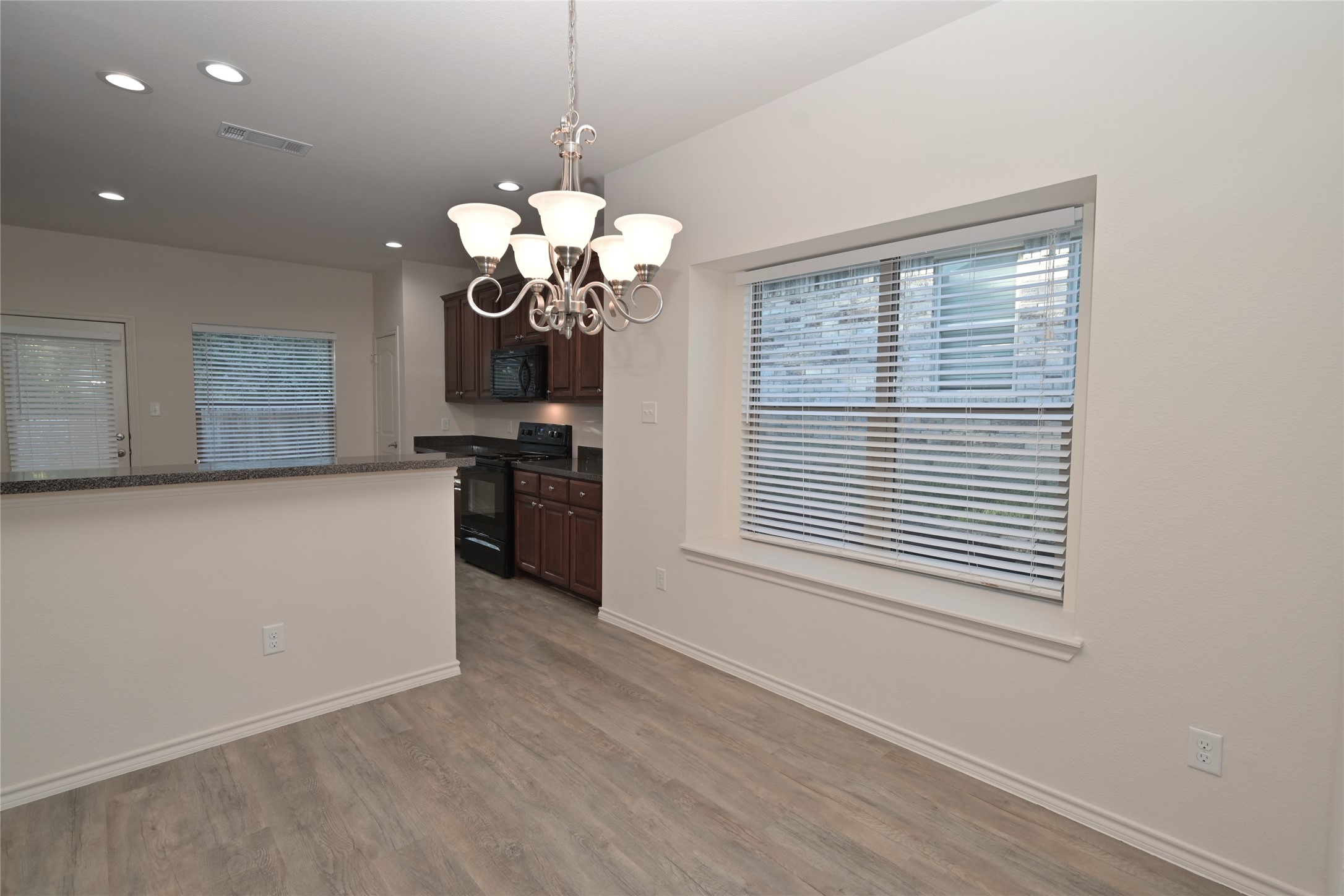 808 Bahar Court Arlington TX 76010