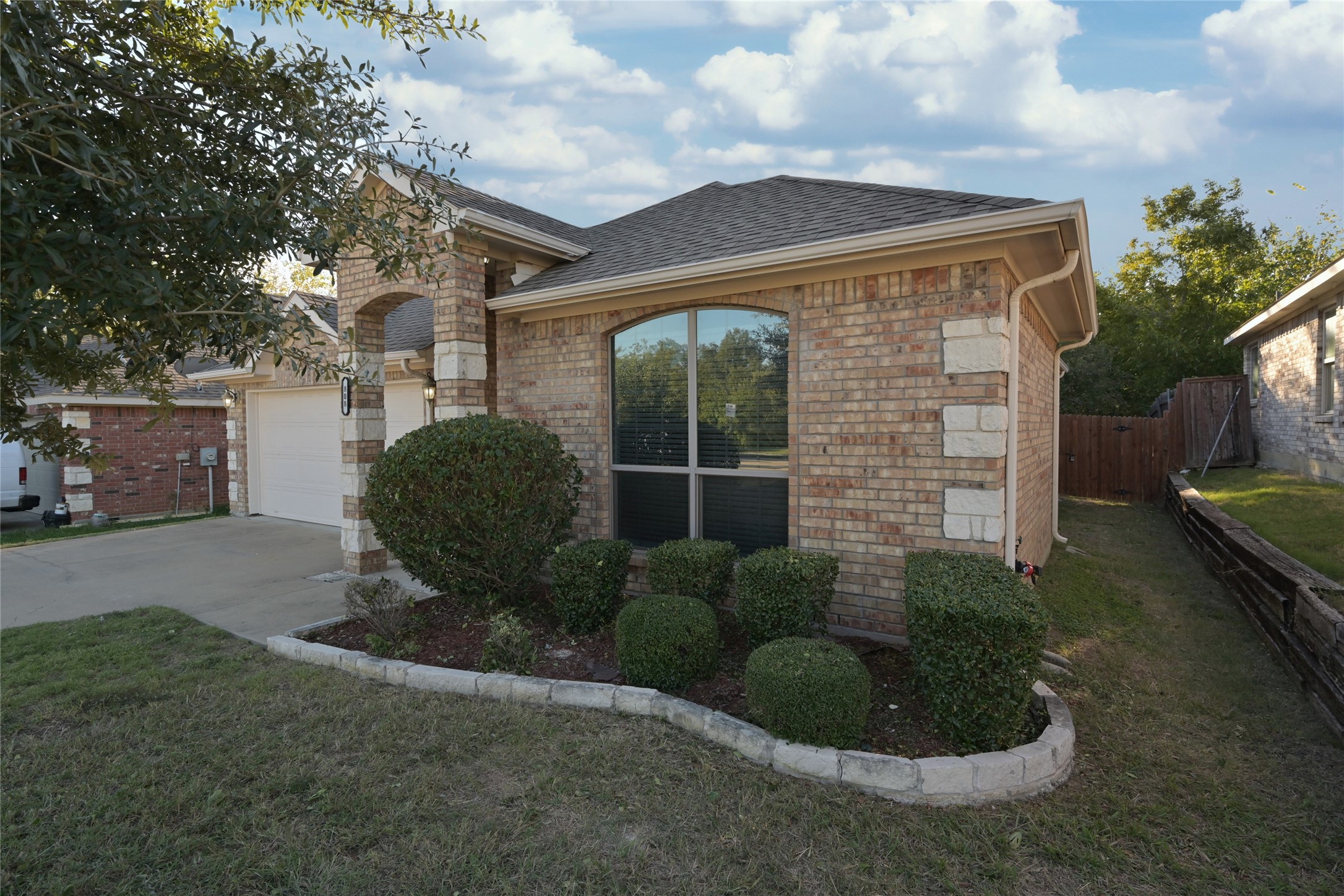 808 Bahar Court Arlington TX 76010