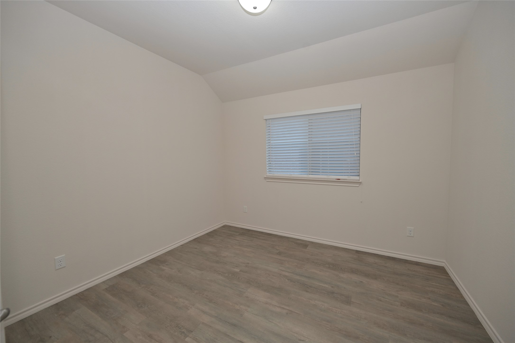 808 Bahar Court Arlington TX 76010