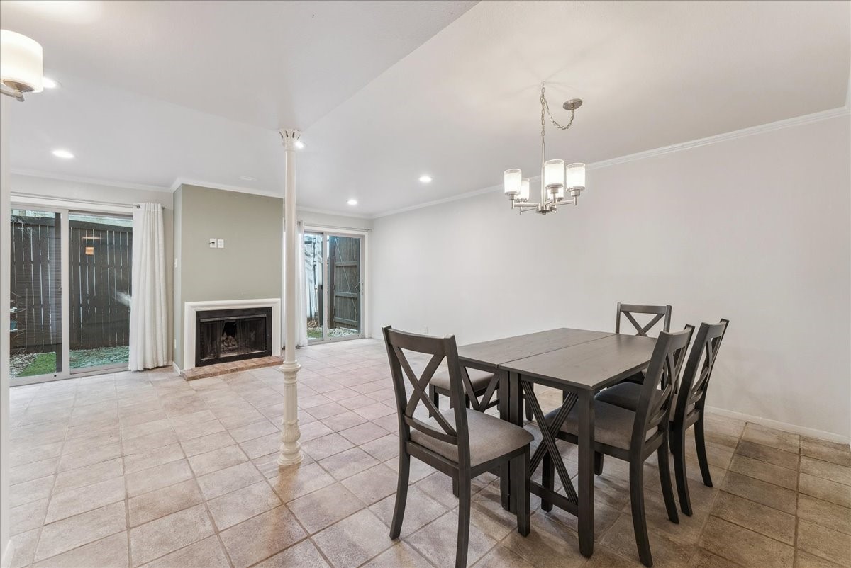 3627 Dickason Avenue Dallas TX 75219