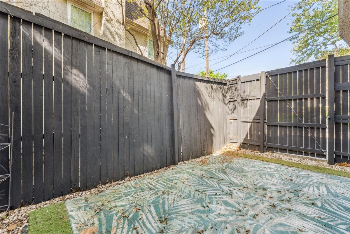 3627 Dickason Avenue Dallas TX 75219