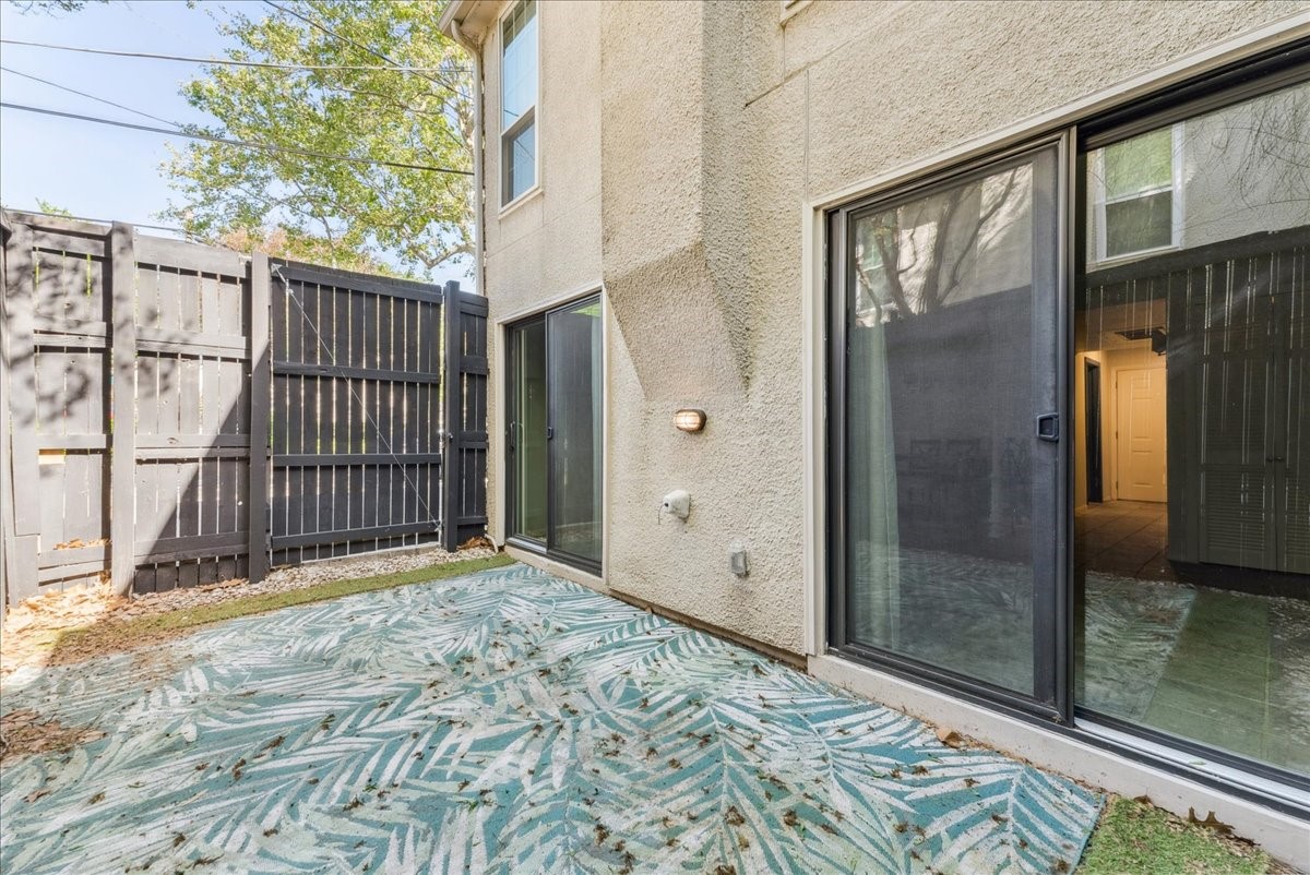 3627 Dickason Avenue Dallas TX 75219