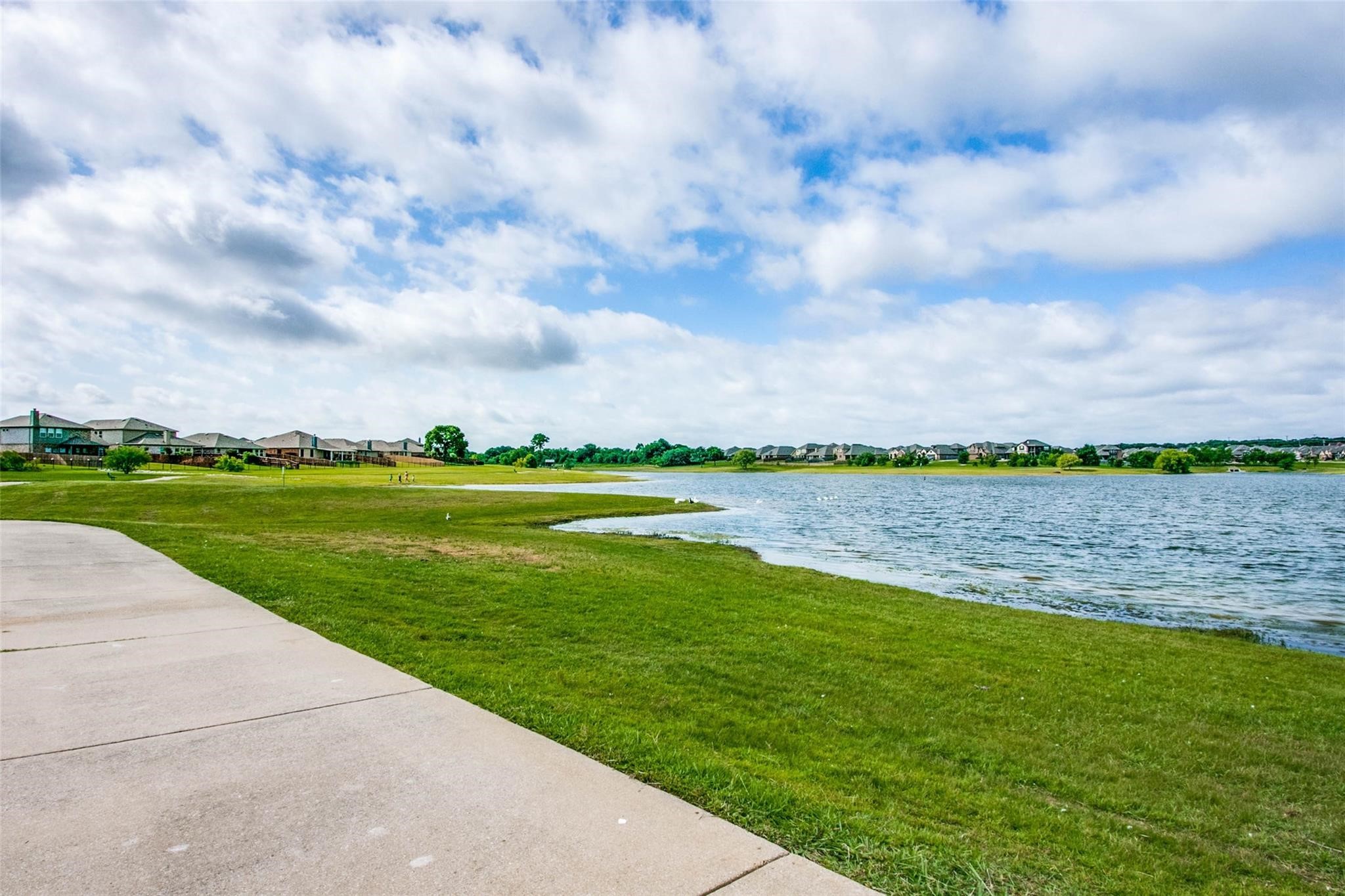 8905 Deadwood Lane Aubrey TX 76227