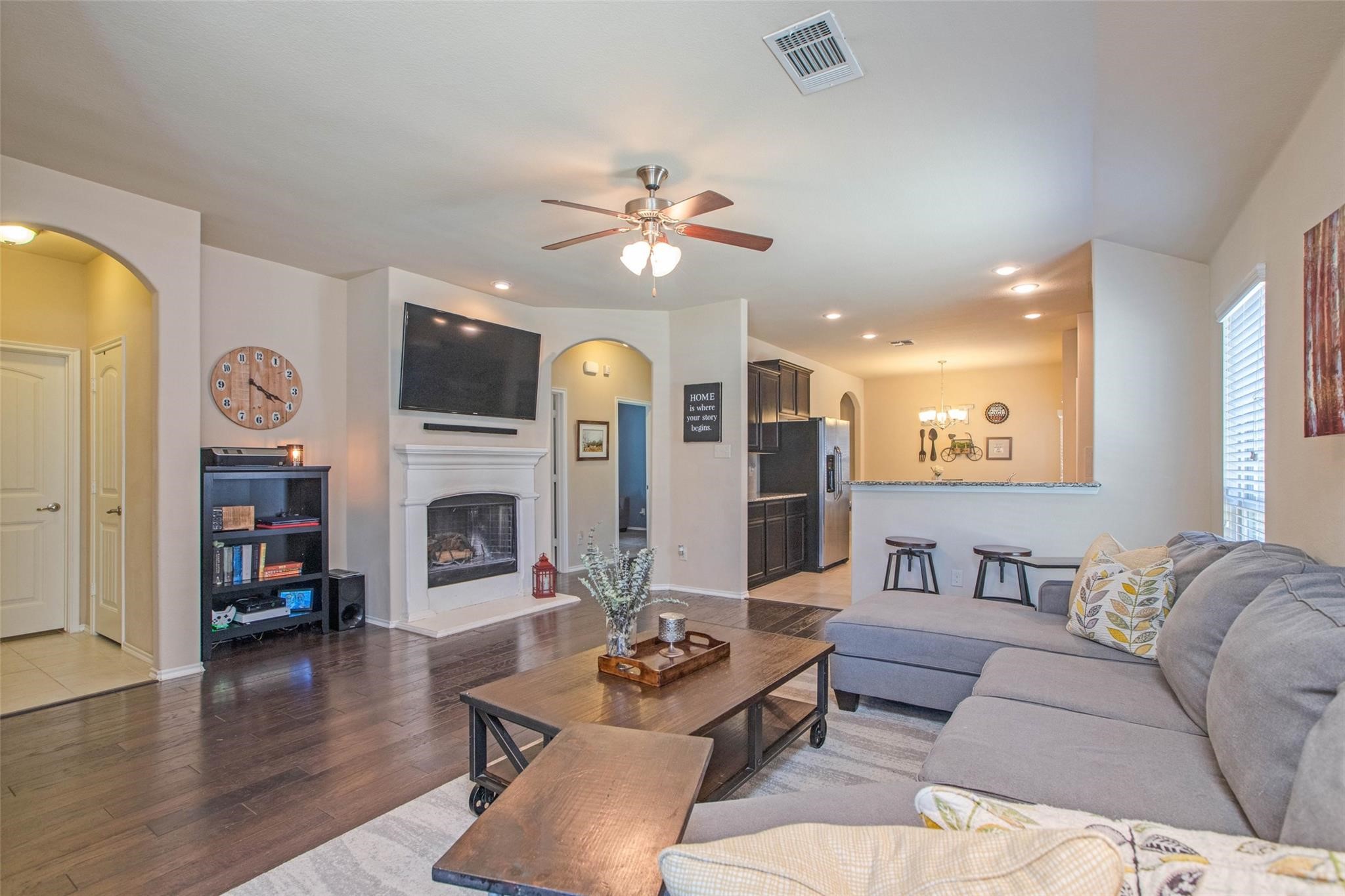 8905 Deadwood Lane Aubrey TX 76227