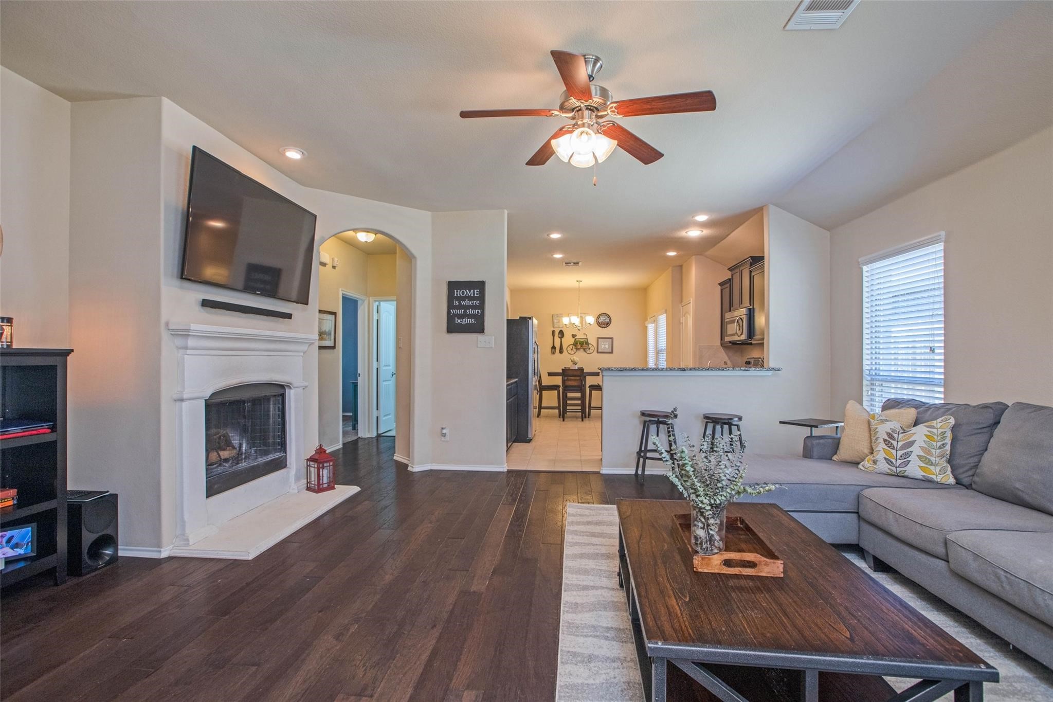 8905 Deadwood Lane Aubrey TX 76227