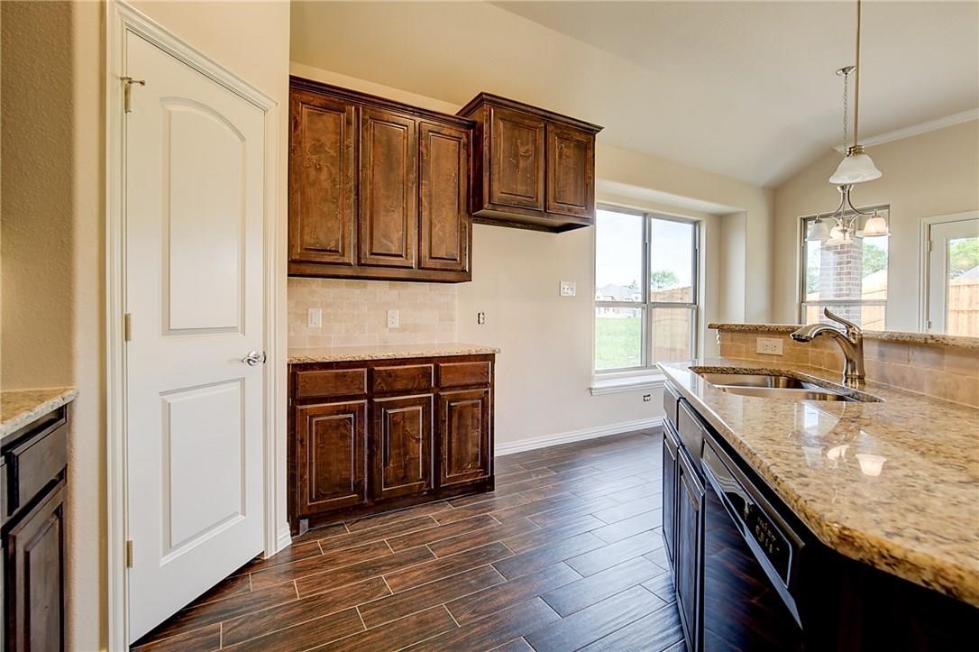 2100 Mcallister Princeton TX 75407