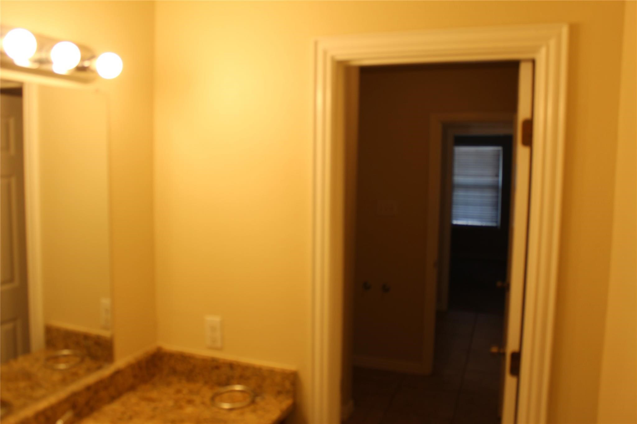 502 Bellevue Lane Arlington TX 76012