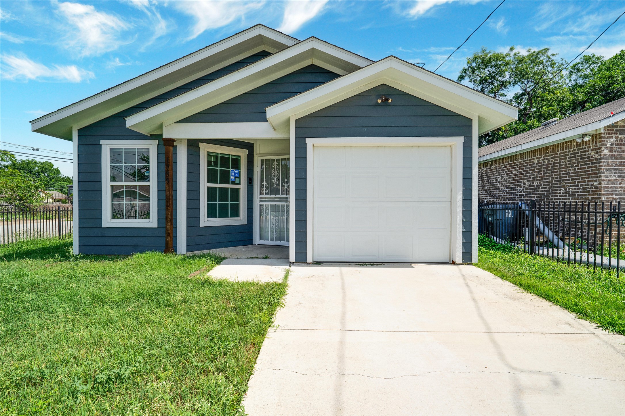 1739 Mcbroom Street Dallas TX 75212